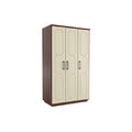 **Armoire à trois portes en bois avec finition classique**