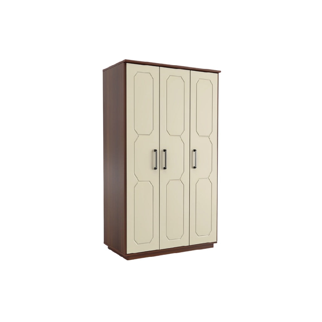 **Armoire à trois portes en bois avec finition classique**