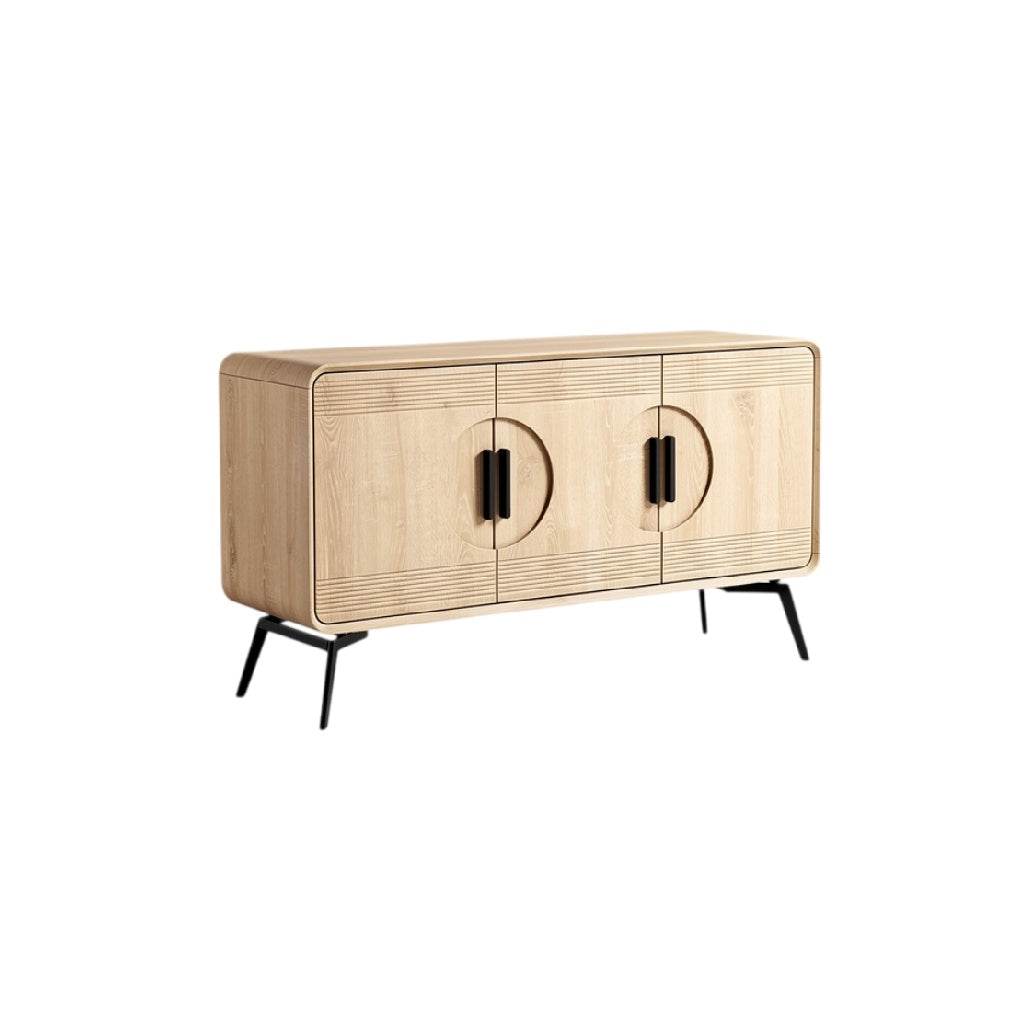 **Buffet en bois clair avec portes arrondies et pieds en métal**
